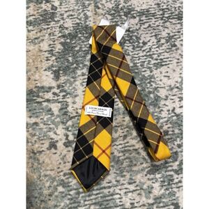NWTScottish Tartan Tie – Traditional Plaid, 57" Length, 3" Width – Macleod Lewis